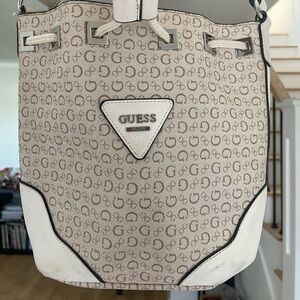 GUESS Shoulder Bag